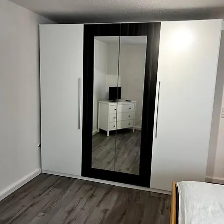 Apartament Mittelpunkt Der Stadt Vellmar